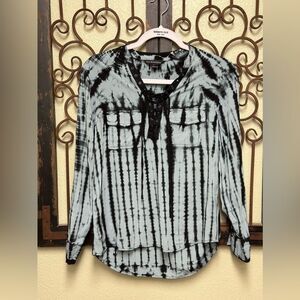 Rock & Republic long sleeve tie vneck top